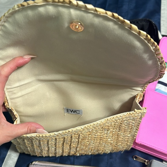 Purses - Picture 6 of 10